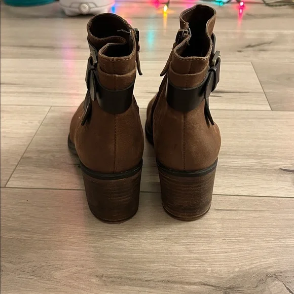 Franco Sarto Brown Leather Ankle Boots - Picture 7 of 9